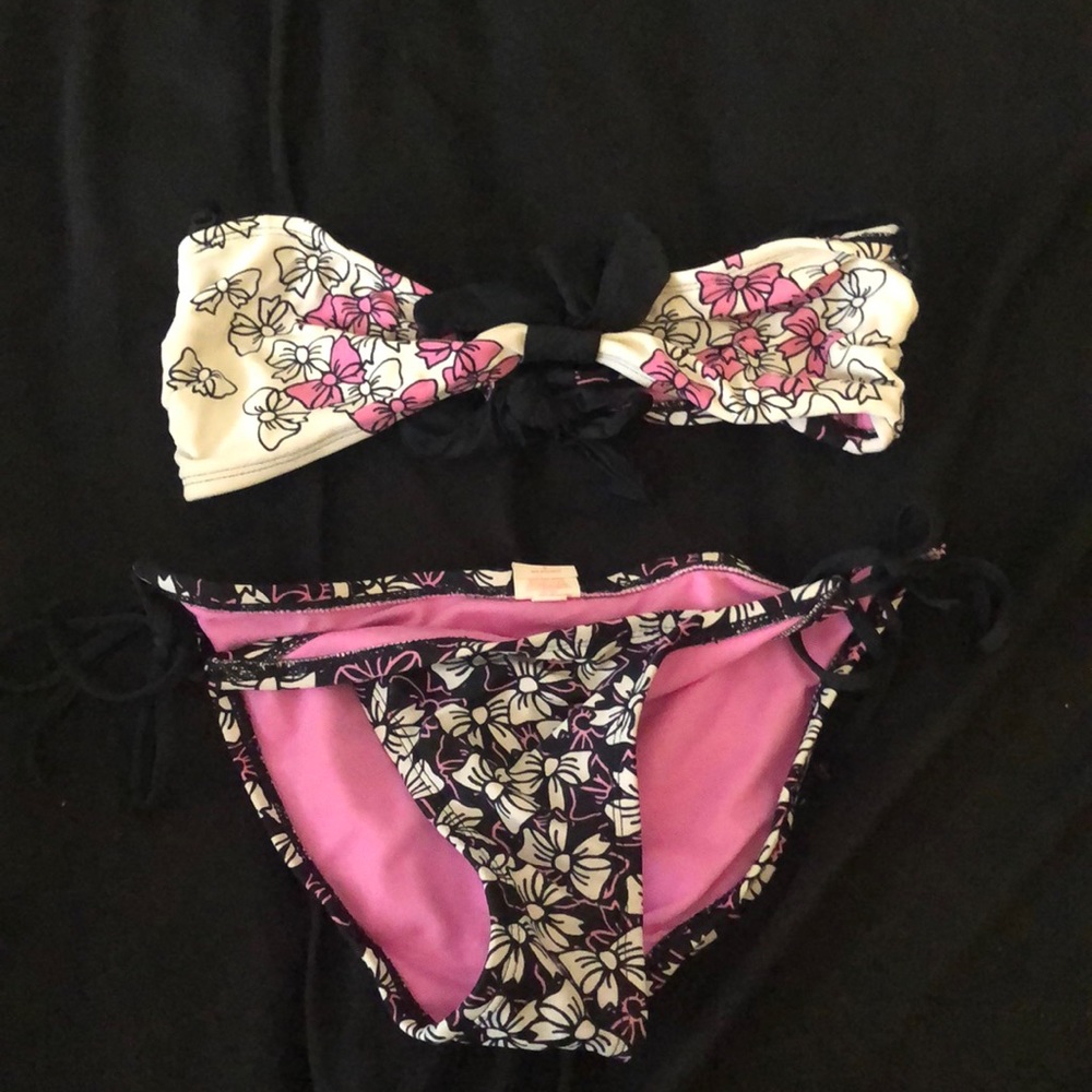 Bathing suit !